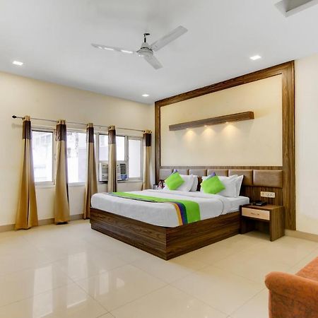 Hotel Raj Darbar - 10 Meter From Golden Temple Amritsar Exterior foto